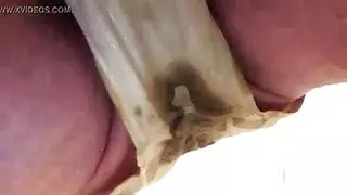 بصق وبول: جلسة إباحية مع ثرثارة ناughty