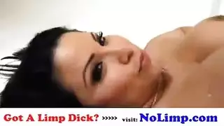 نيك هروب إرهابي: جنس جماعي عنيف