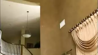 مؤخرة أفريقية ممتلئة تتعرض لشرج قاسٍ