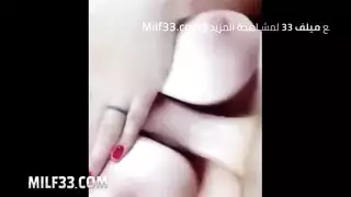 الساخنة الجميلة صاحبة صدر كبير