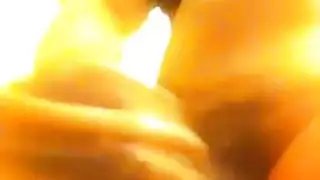 صفع الكرات والسيطرة بالأقدام إباحي قاسي