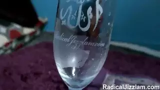 أجساد سماوية: مص قضيب إباحي ونيك أثداء