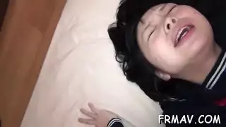 مشهد جنسي صريح أمام الكاميرا مع فتاة يابانية فاتنة