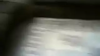 يلحس كس حبيبتو وهي تتلوى