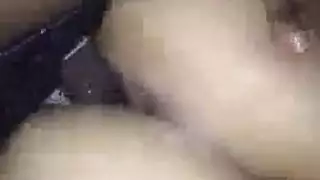 يتم ربط الصبي وتعذيبه من قبل عشيقة