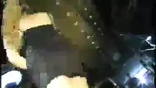 بيلعب في كسها ويتركها عل الواقف مصري شعبي