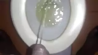 حركة قضيب الوحش في نيك مكان عمل قذر