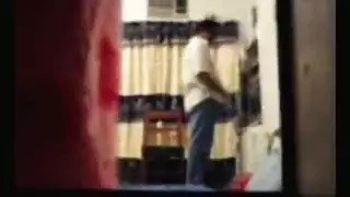 سكس سوري: رجلي يدخل قضيبه بقوة في كسي الضيق