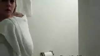 حلق عميق زوجة الكندية