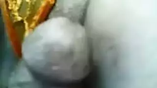 تلبس كيلوت اسود وينكيها منو
