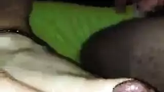 تعدب فتياة