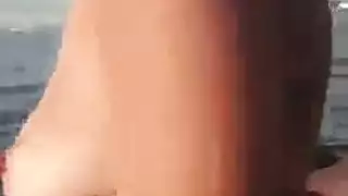 نكاح علني في ملابس السباحة