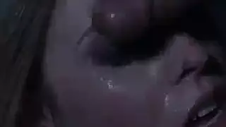 الاب يستسلم لإغراء البنت