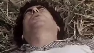 مرأة تمارس لجنس مع حصان