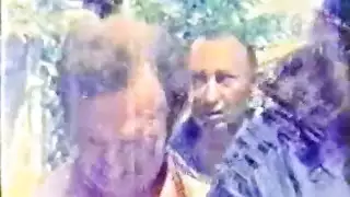 مجنون وجه الفتاة انتقام