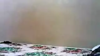 عربية قحبة كام تركب زب صلب وتئن مثل عاهرة