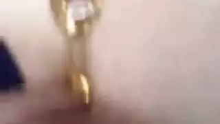سكرتيرة مثيرة تمص قضيب مديرها بعمق وتركبه