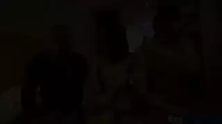 سائح يهجم على فتاة هولندية متحولة مقابل المال