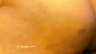ميلف ساخنة تمارس الجنس مع نفسها بعمق بدسار على كاميرا مباشرة