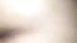 عاهات الحي تلهث على قضيب صلب مبلل