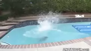 صراخ من النيك في الطيز
