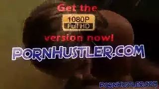 سراويل مثيرة جدة الثدي وهمية