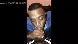 خليجي معه صديقه سناب