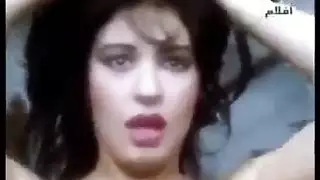 الراقصة فيفي عبدة تصور فيلم سكس نار مع عشيقها قبل شهرتها الحالية