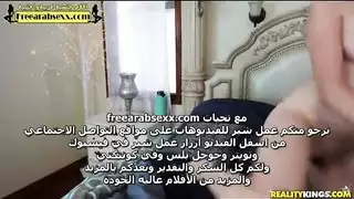 العروستين يتناكون ليلة الزفاف من الشاب الفحل