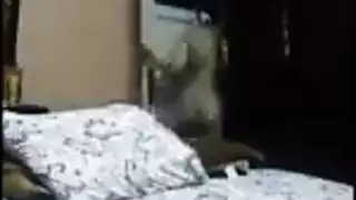 الفاجره ام منار نياكها راكب ونازل فحت وردم وهيا مزاجها ف الجون