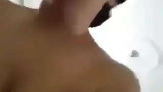 محجبة تركية ترضع الزب في الصالون