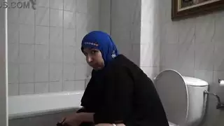 خادمة التنظيف التركية البالغة من العمر عامًا ، دعني دائمًا نائب الرئيس في بوسها
