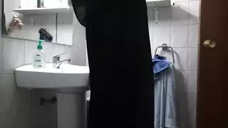الزوجة المسلمة الخاضعة تتيح للزوج نائب الرئيس داخل الأحمق لها