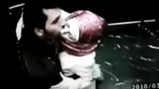 بوس حار في الاسانسير