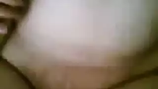 لبوه مومس جامده بجسم ابن متناكه تتناك وتكيف نياكها بليله حمرا حلوه