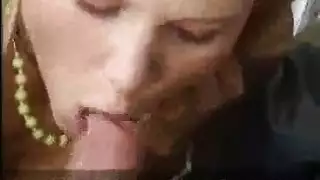 فاتنة أشقر قرنية مارس الجنس خلال اختبارها للحصول على فيديو إباحي