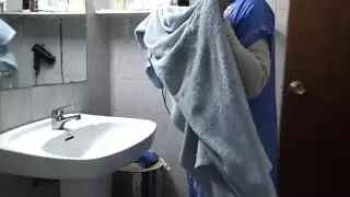 الرجل الألماني المنحرف يمارس الجنس مع خادمة التنظيف المسلم