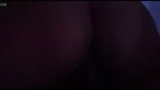 ممارسة الجنس مع ديك أسود كبير خلال رباعية مشبعة بالبخار