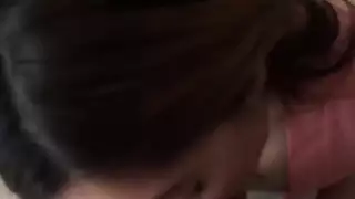 شرموطة تهوى مص الزب