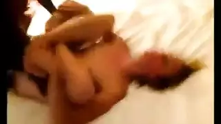 قرنية جوك يمارس الجنس مع فتاة في الحمار ويحصل على الوجه الدافئ.