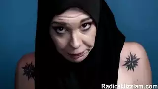شرموطة محجبة تعرض بزازها فيلم سكس