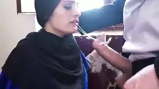 الفقراء العربي بينيلوب نائب الرئيس يوافق على امتصاص الديك نقدا